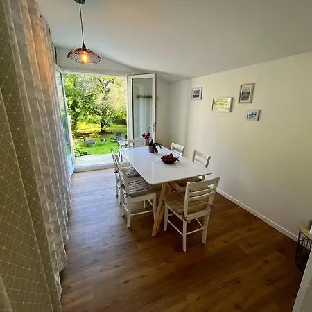 Maison A 7 Min A Pied De La Gare - Parking Gratuit Et Jardin Clos Hébergement de vacances *